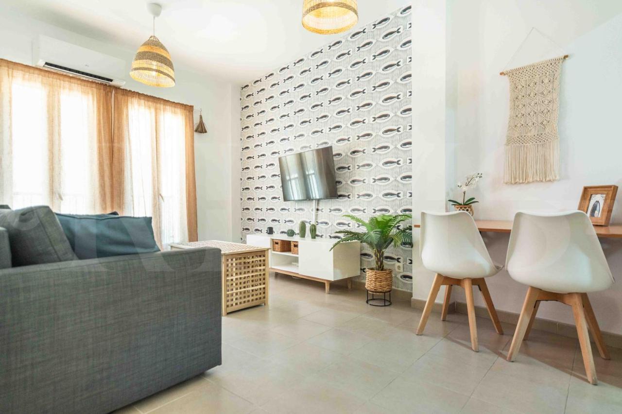 Bright Apartment Near The Historic Center By Rems Malaga Bagian luar foto