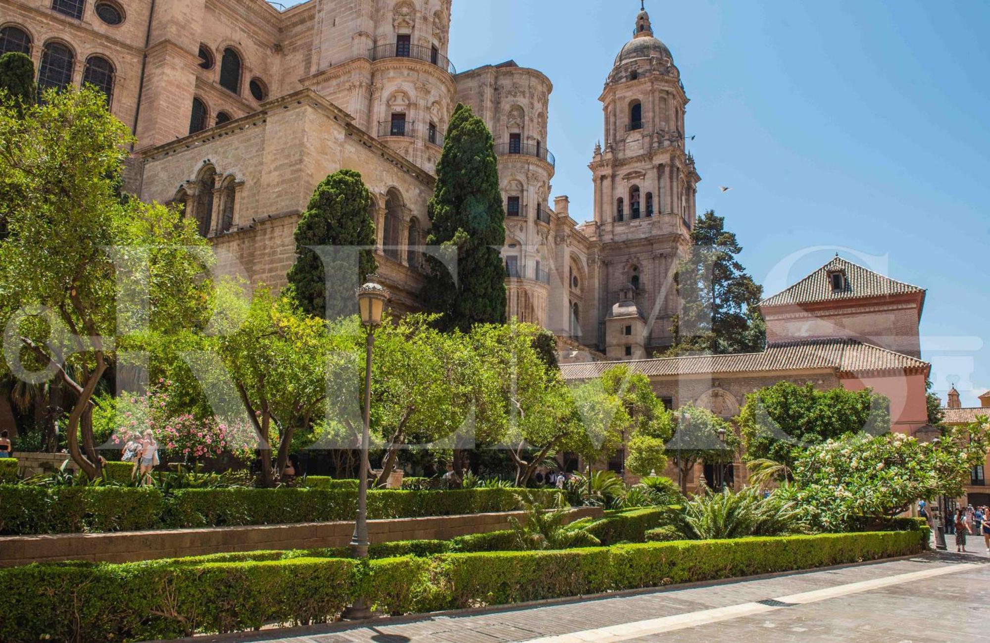 Bright Apartment Near The Historic Center By Rems Malaga Bagian luar foto