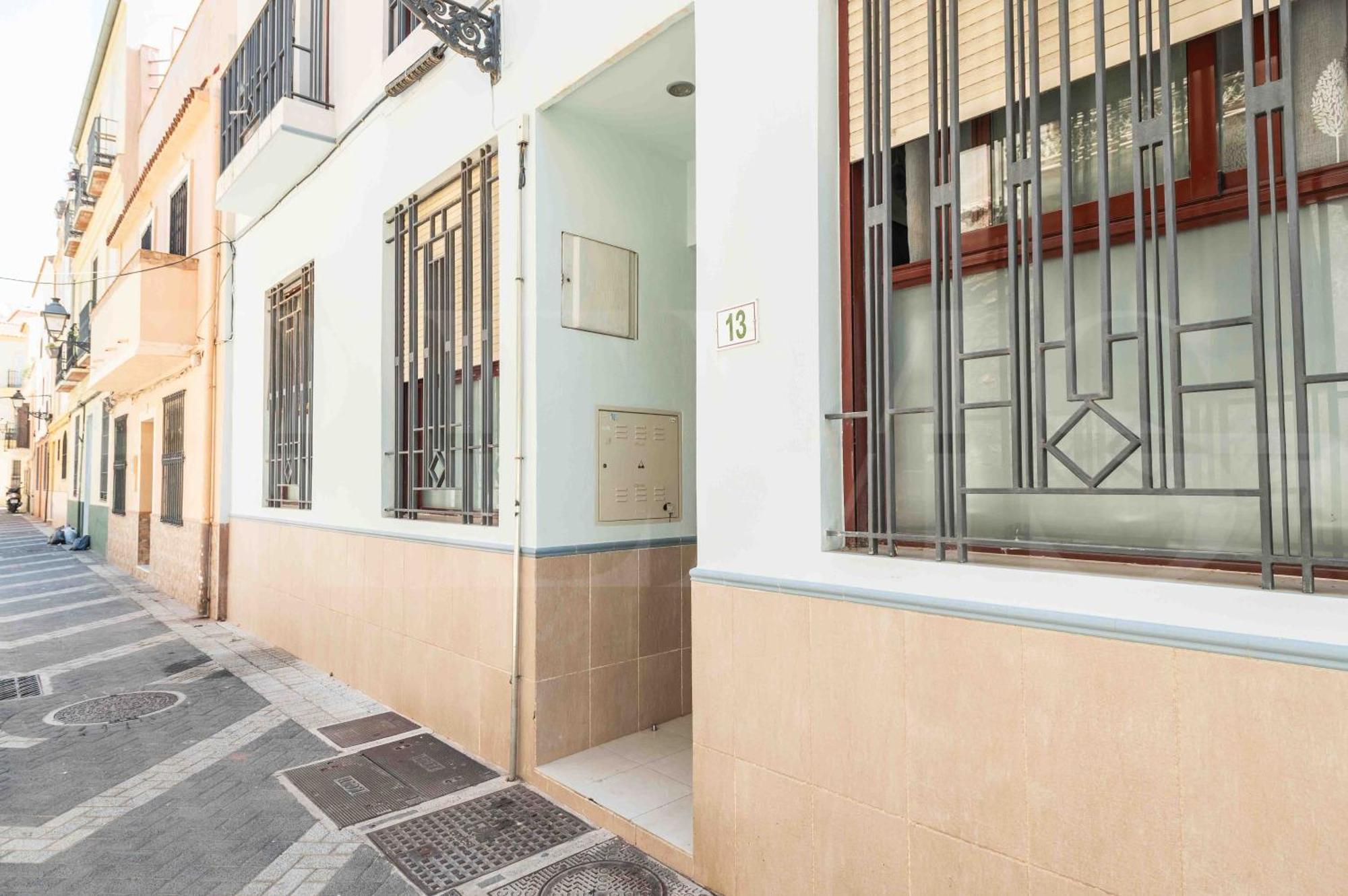 Bright Apartment Near The Historic Center By Rems Malaga Bagian luar foto